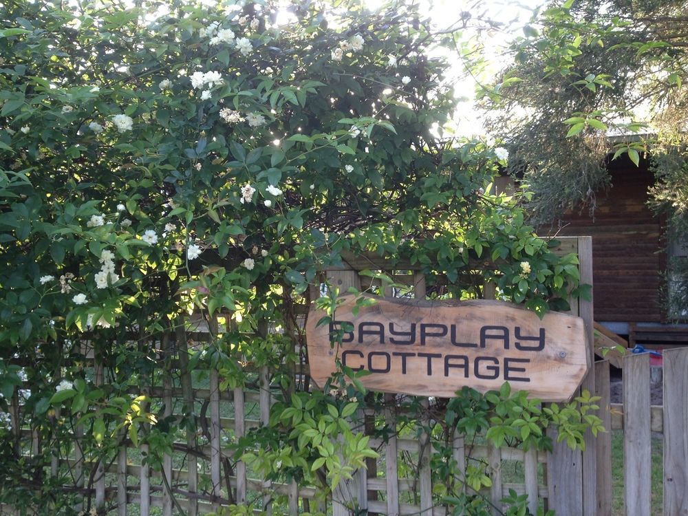 Bayplay Beach Cottage - Pet Friendly Куинсклиф Экстерьер фото