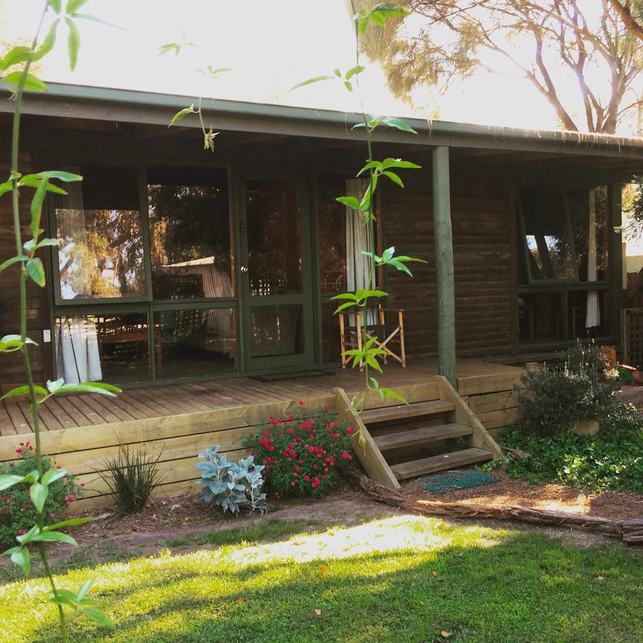 Bayplay Beach Cottage - Pet Friendly Куинсклиф Экстерьер фото